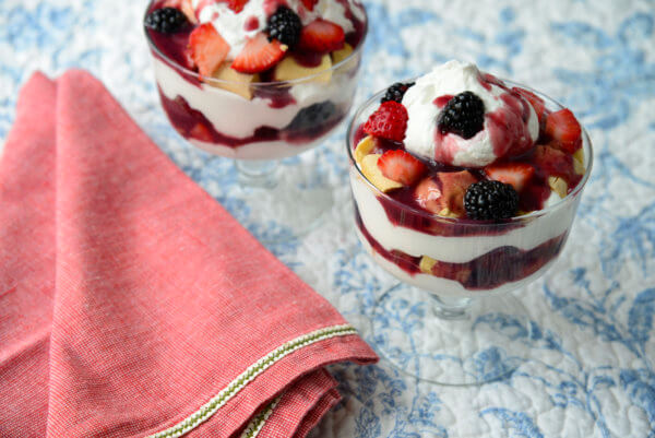 breakfast berry parfaits